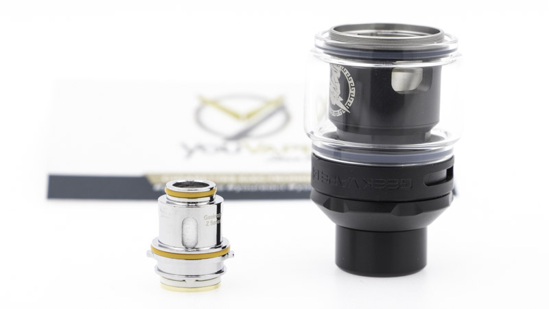 Le Z subohm tank fonctionne avec la gamme de résistance Z series Coils de Geek Vape, qui livre deux modèles différents dans son coffret : 