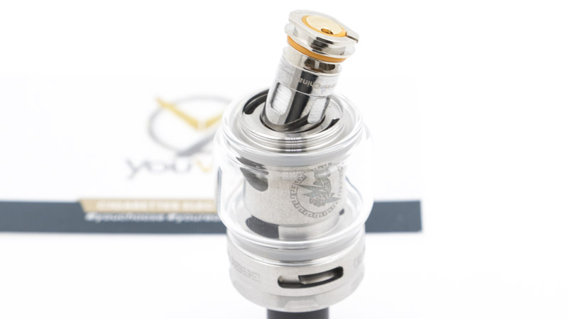 Geek Vape vous offre deux résistances dans son coffret, pour vous permettre de choisir votre manière de vapoter : Résistance en mesh de 0.60 ohm, conçue pour l’inhalation directe ou indirecte entre 15 et 25 watts (MTL) Résistance en mesh de 0.40 ohm, conçue pour l’inhalation directe entre 25 et 33 watts. (DL)