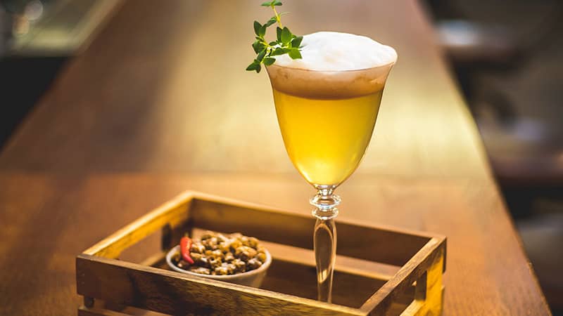 Les eliquides fruités complètent remarquablement les bières blanches et légères. Pomme, pèche, cerise, presque tous les fruits fonctionnent :