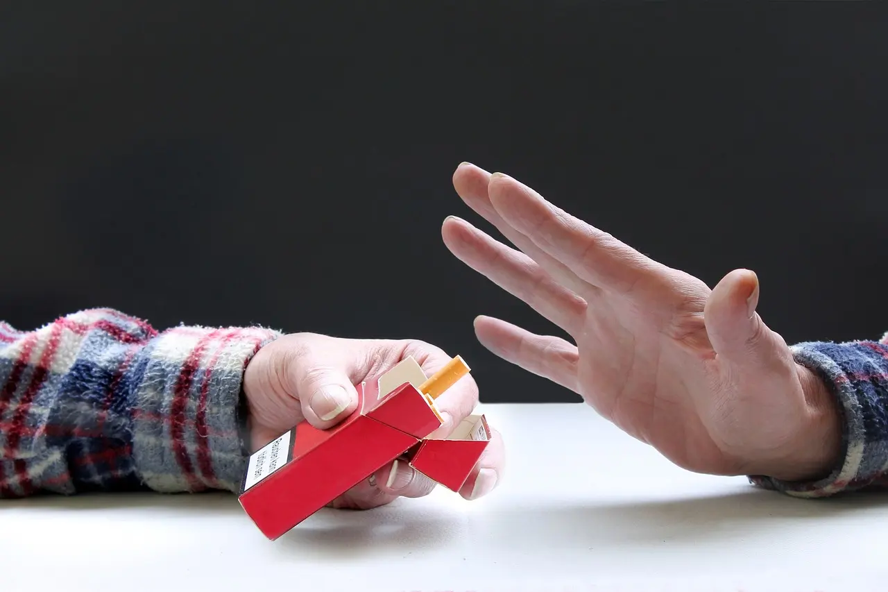Cette fois, vous vous efforcez de diminuer progressivement votre consommation de cigarettes, avant d'arrêter de fumer définitivement.