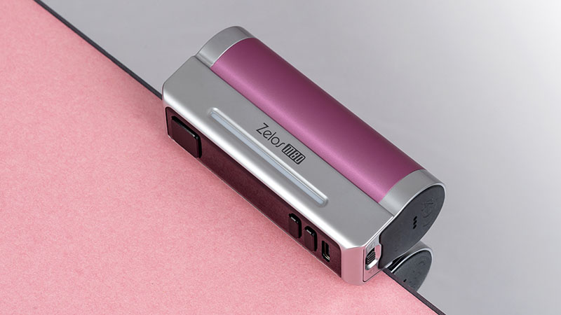 Batterie et pris USB de la box Zelos M80